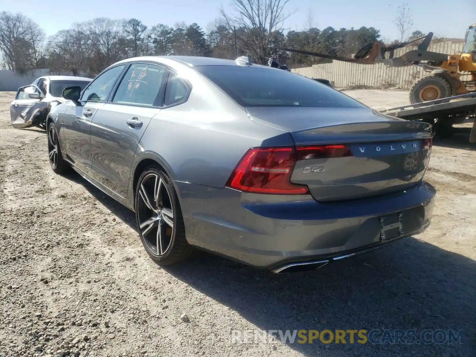 3 Photograph of a damaged car LVYA22MT7LP180404 VOLVO S90 2020