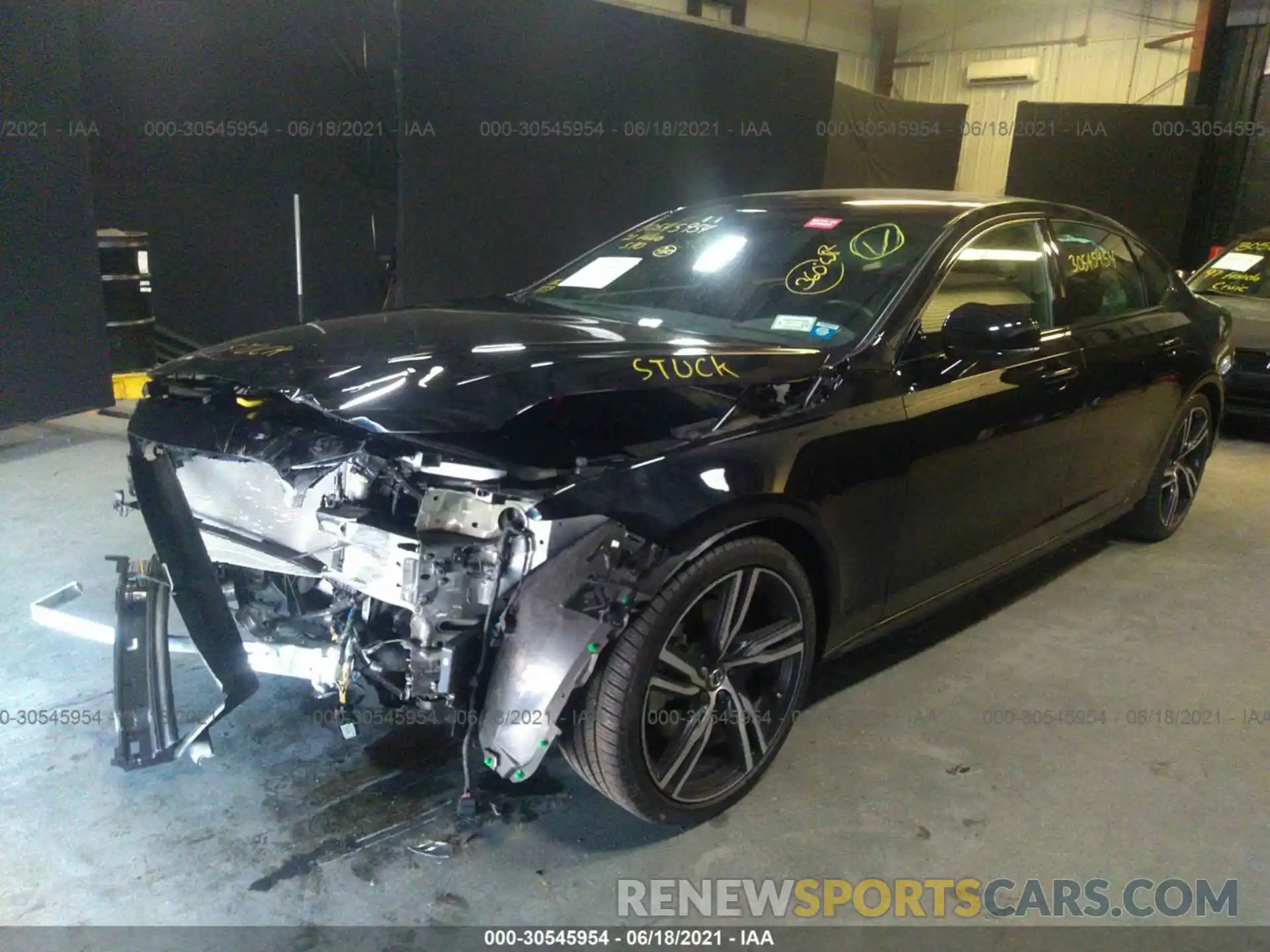 2 Photograph of a damaged car LVYA22MT8LP172232 VOLVO S90 2020