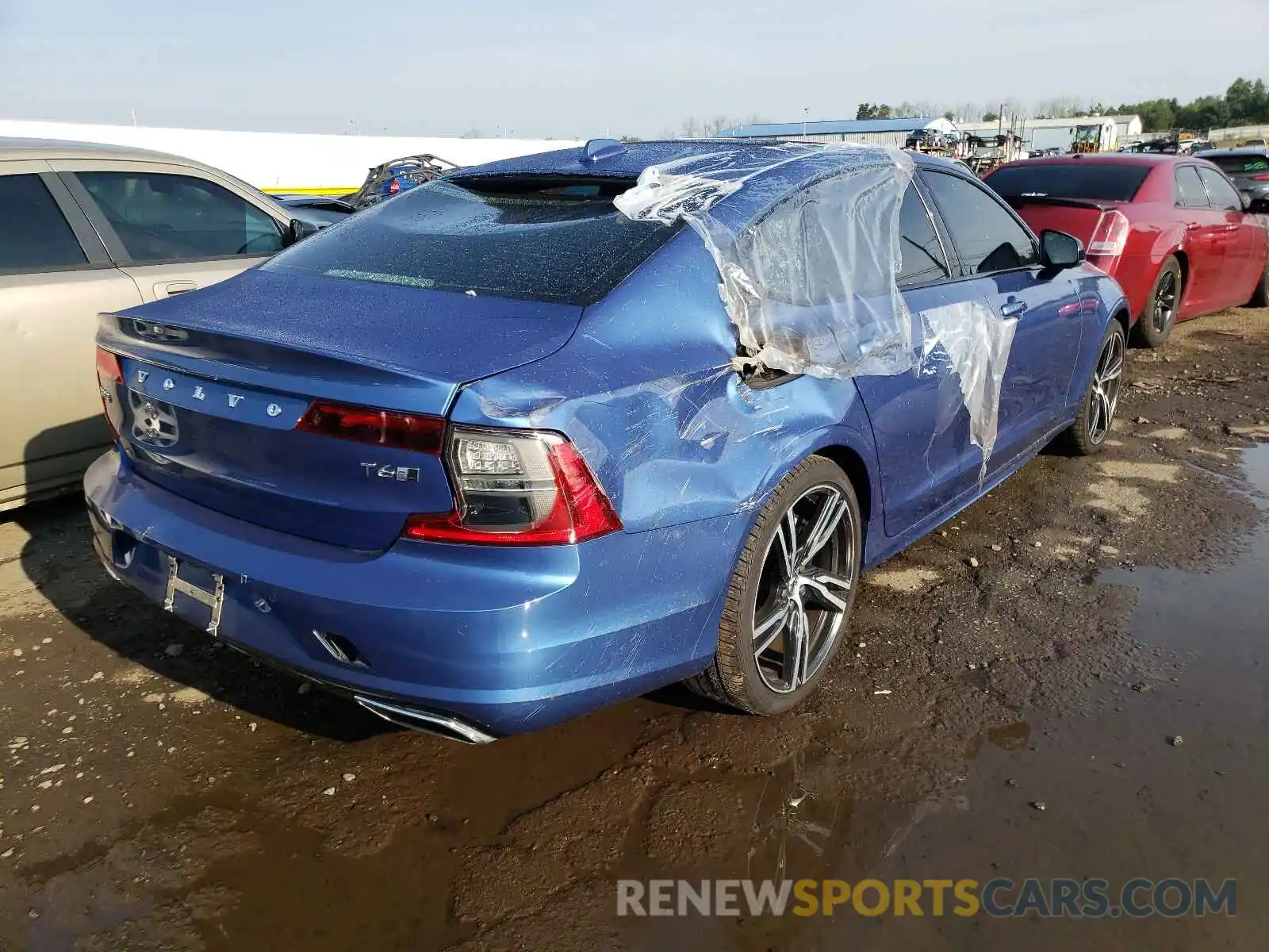 4 Photograph of a damaged car LVYA22MT9LP169145 VOLVO S90 2020