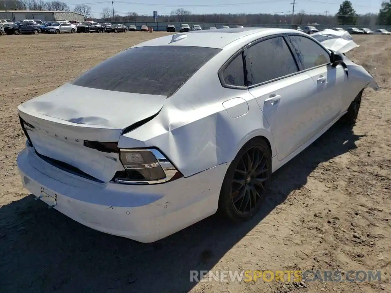 4 Photograph of a damaged car LVYBR0AT1LP172291 VOLVO S90 2020