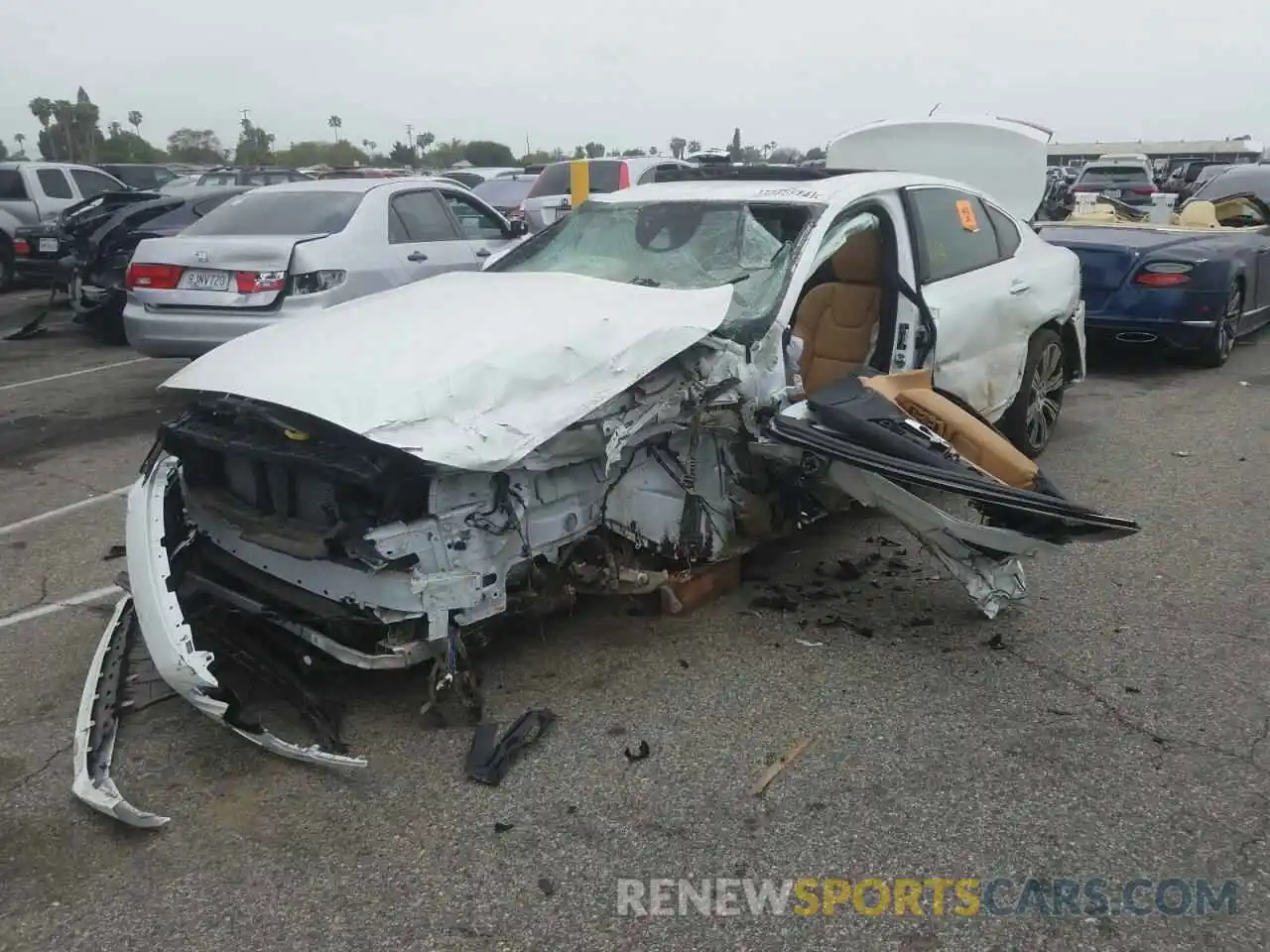 2 Photograph of a damaged car LVYA22ML7MP196166 VOLVO S90 2021