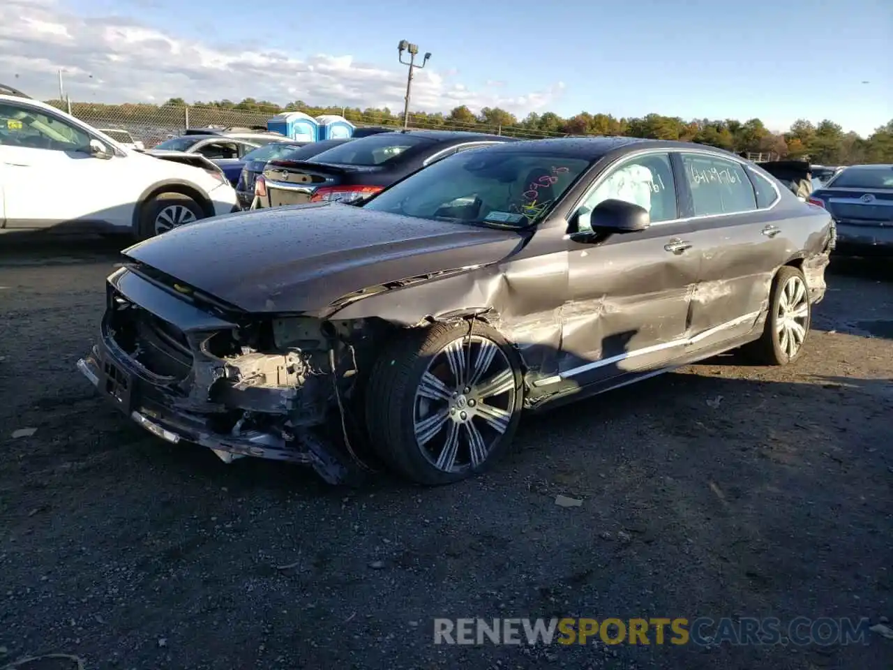 9 Photograph of a damaged car LVYA22ML7MP210986 VOLVO S90 2021