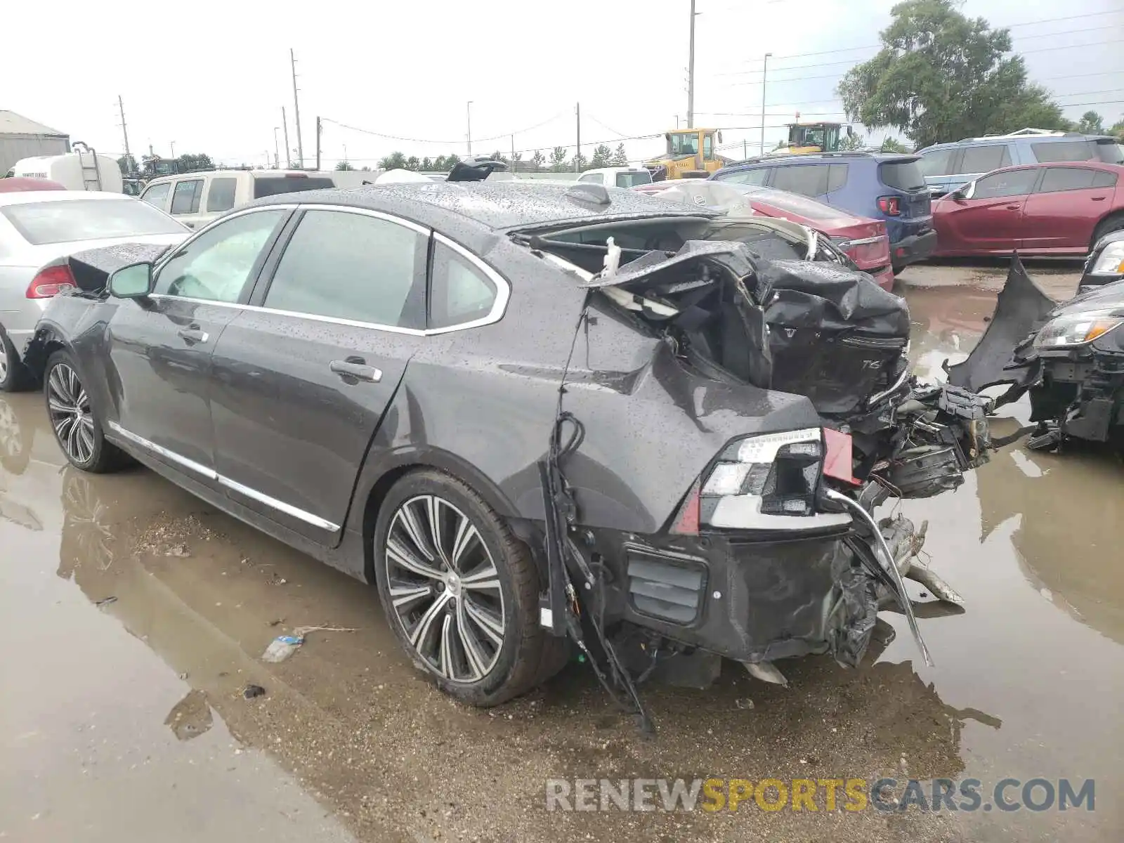 3 Photograph of a damaged car LVYA22ML8MP222709 VOLVO S90 2021