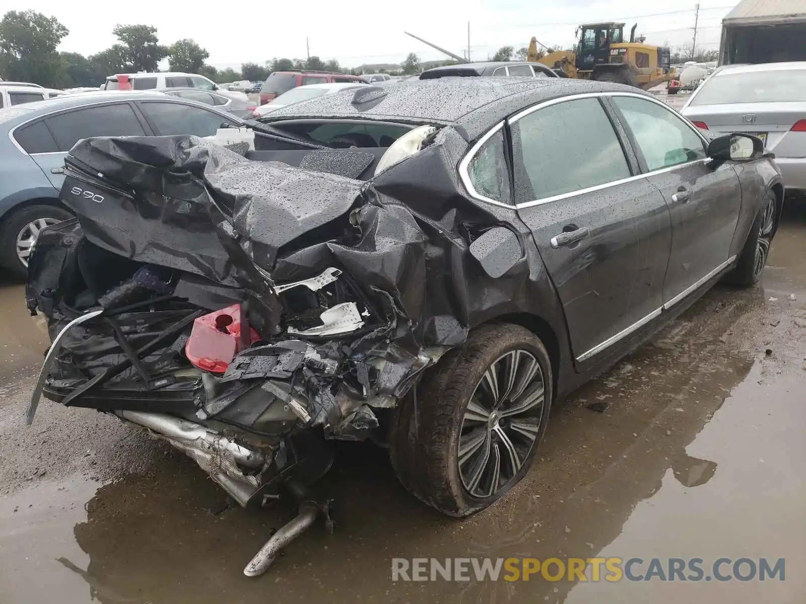 4 Photograph of a damaged car LVYA22ML8MP222709 VOLVO S90 2021