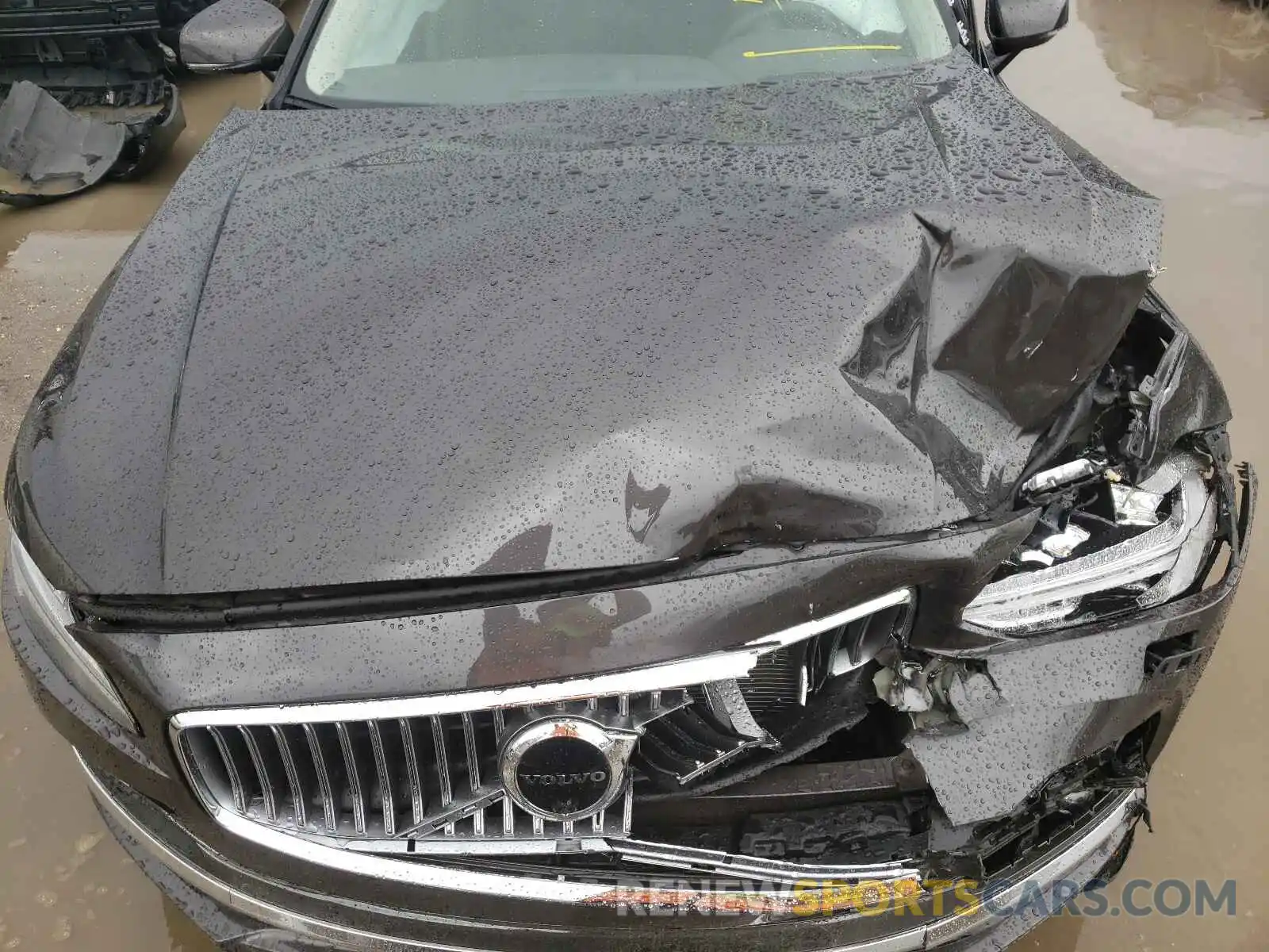 7 Photograph of a damaged car LVYA22ML8MP222709 VOLVO S90 2021