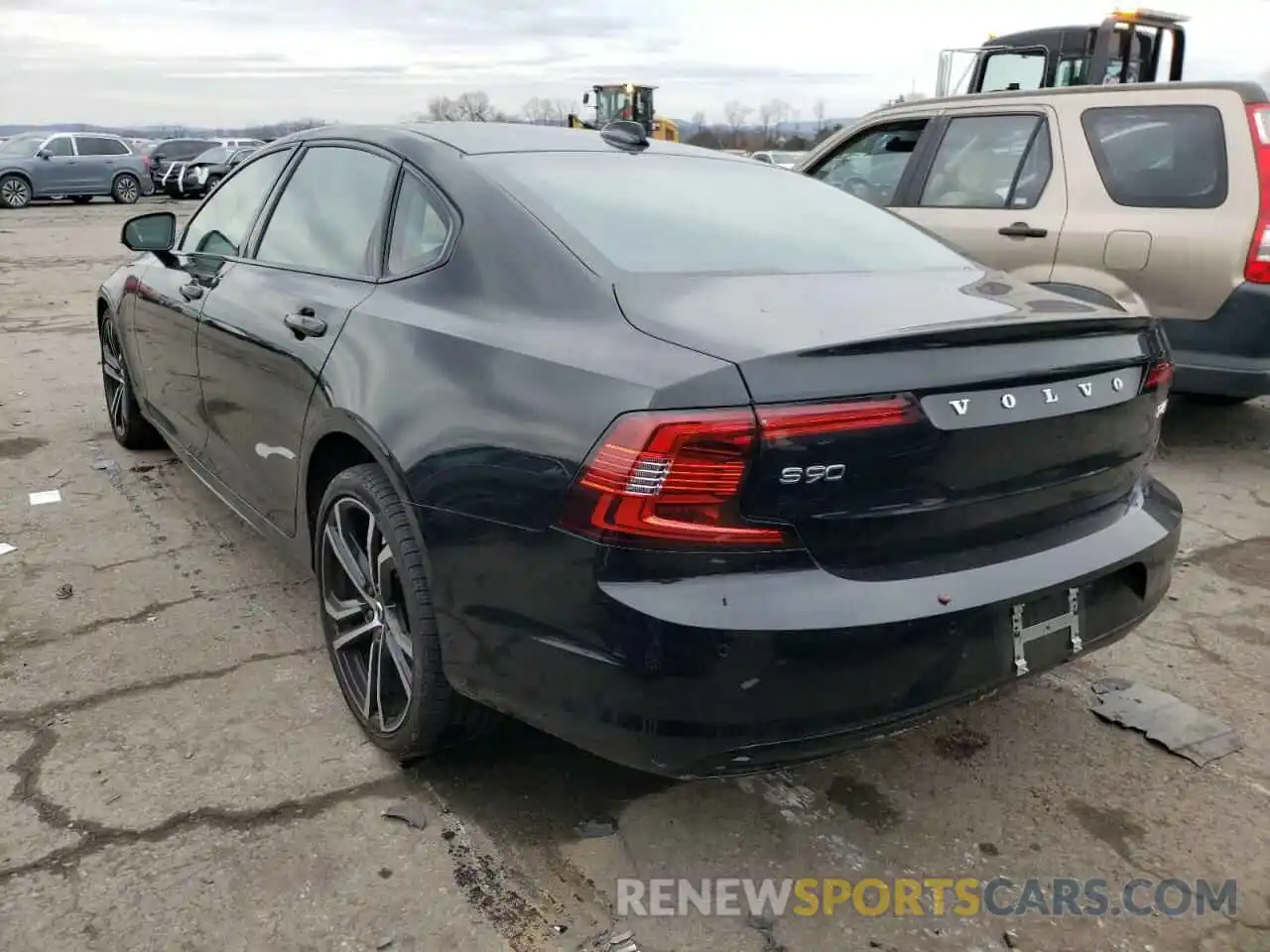 3 Photograph of a damaged car LVYA22MT6MP202863 VOLVO S90 2021