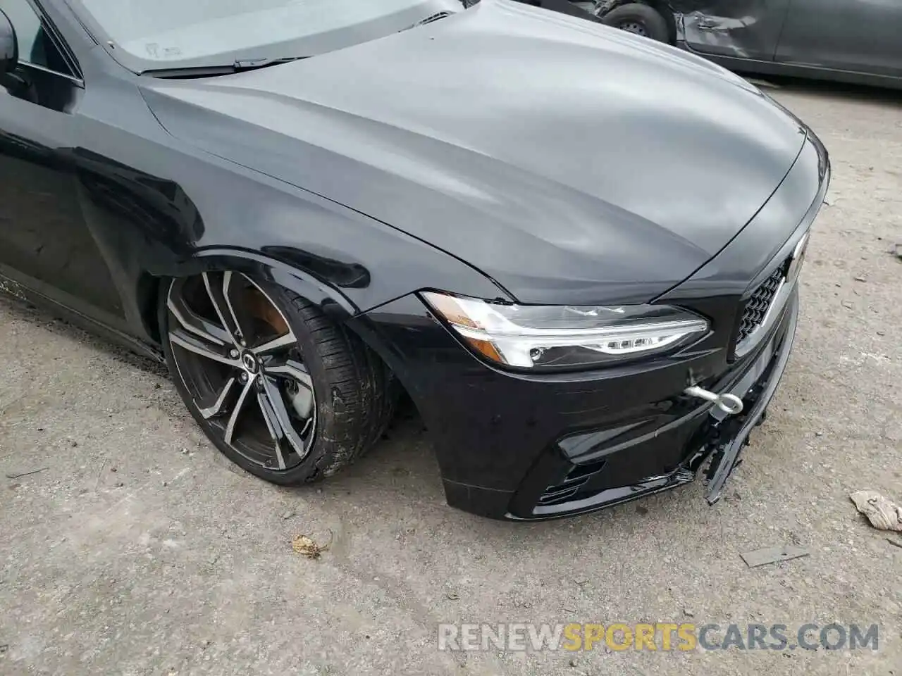 9 Photograph of a damaged car LVYA22MT6MP202863 VOLVO S90 2021