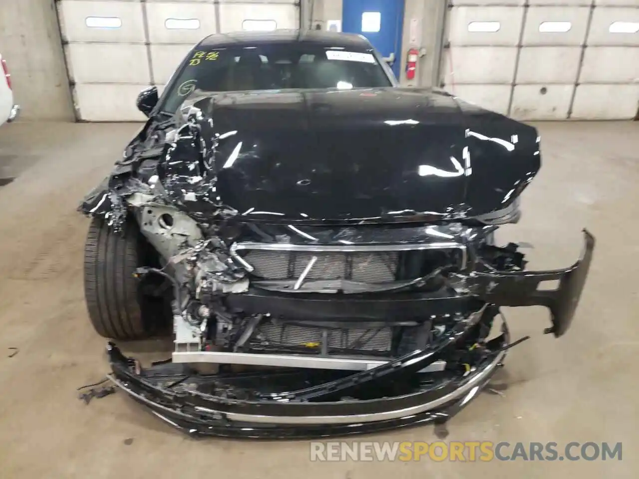 9 Photograph of a damaged car LVY062ML8NP246333 VOLVO S90 B6 INS 2022