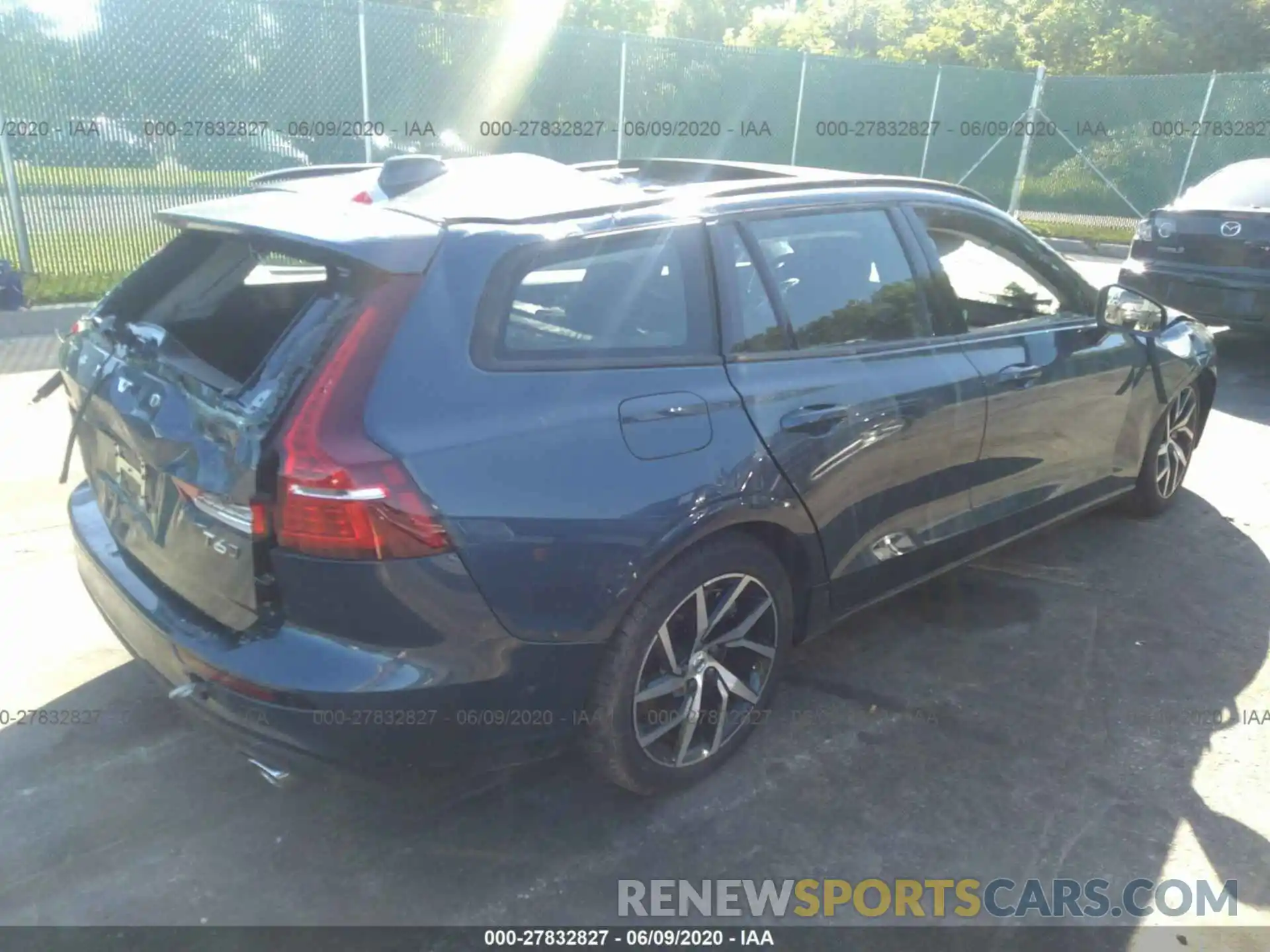 4 Photograph of a damaged car YV1A22SK5K1342222 VOLVO V60 2019