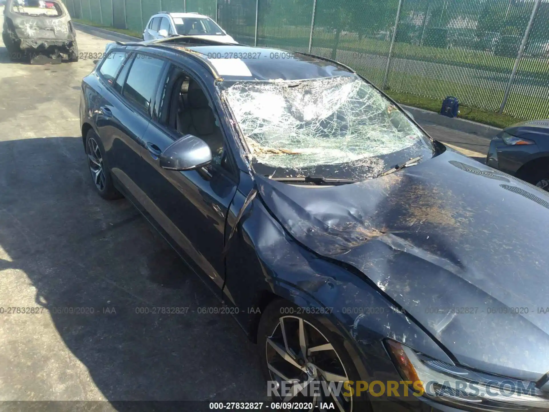 6 Photograph of a damaged car YV1A22SK5K1342222 VOLVO V60 2019