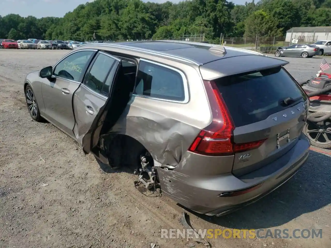 3 Photograph of a damaged car YV1A22SL8K1337167 VOLVO V60 2019