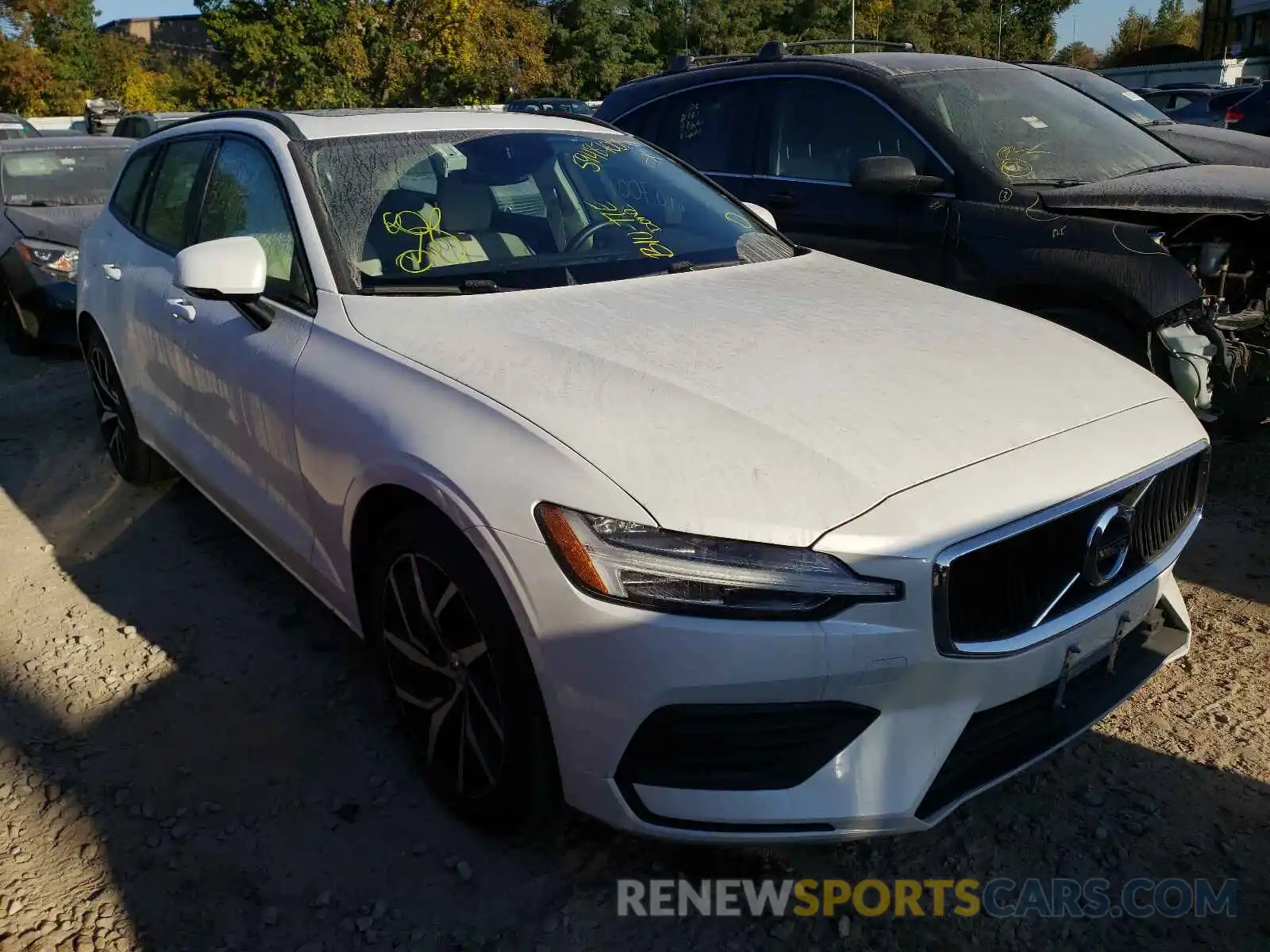 1 Photograph of a damaged car YV1102EK1L2399787 VOLVO V60 2020