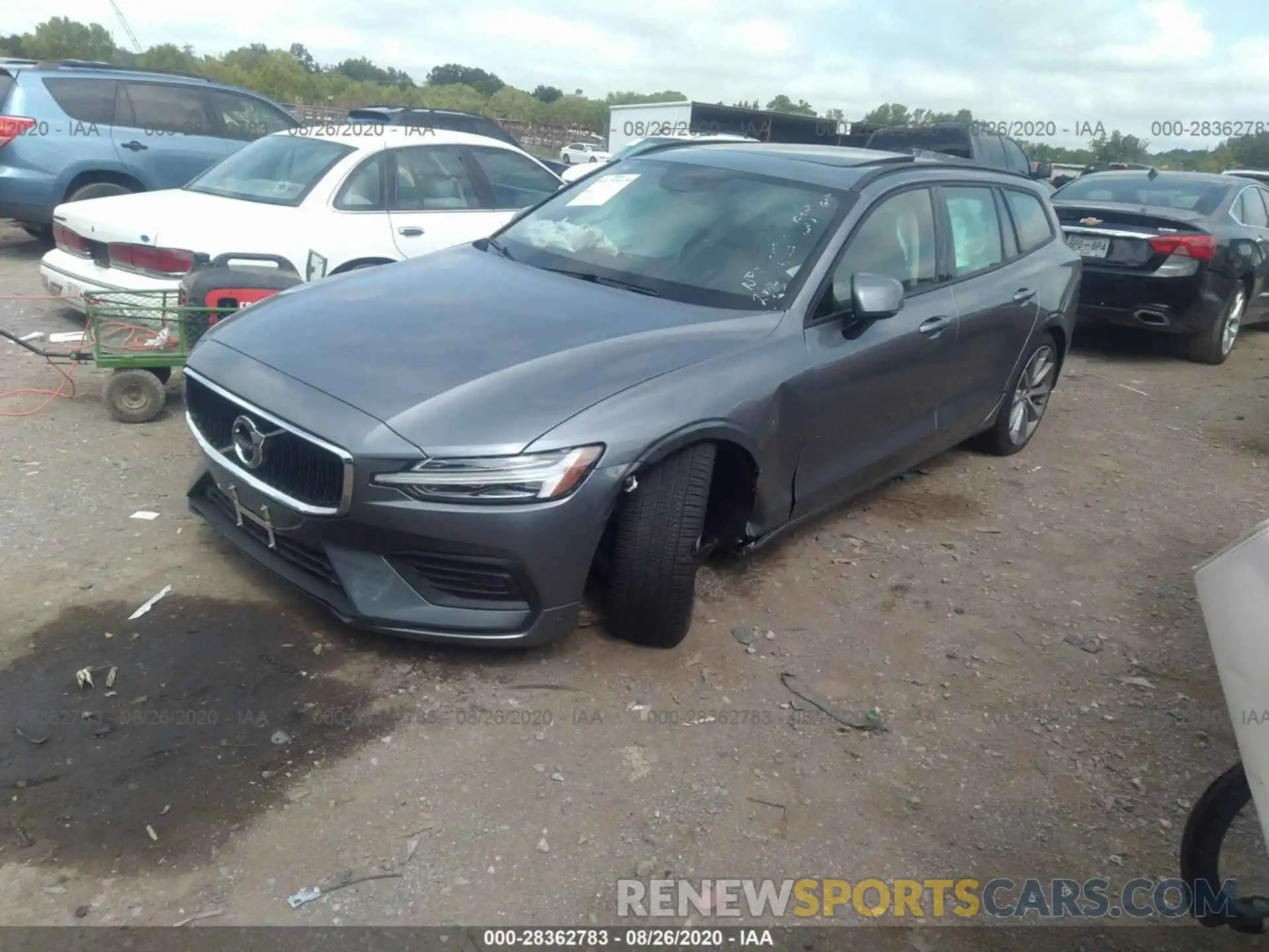 2 Photograph of a damaged car YV1102EK2L2396574 VOLVO V60 2020