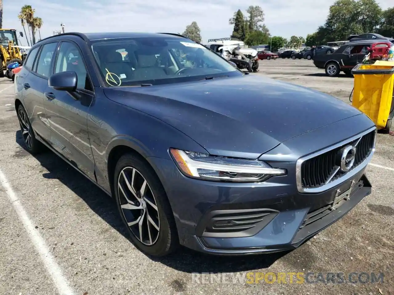 1 Photograph of a damaged car YV1102EK4L2357596 VOLVO V60 2020