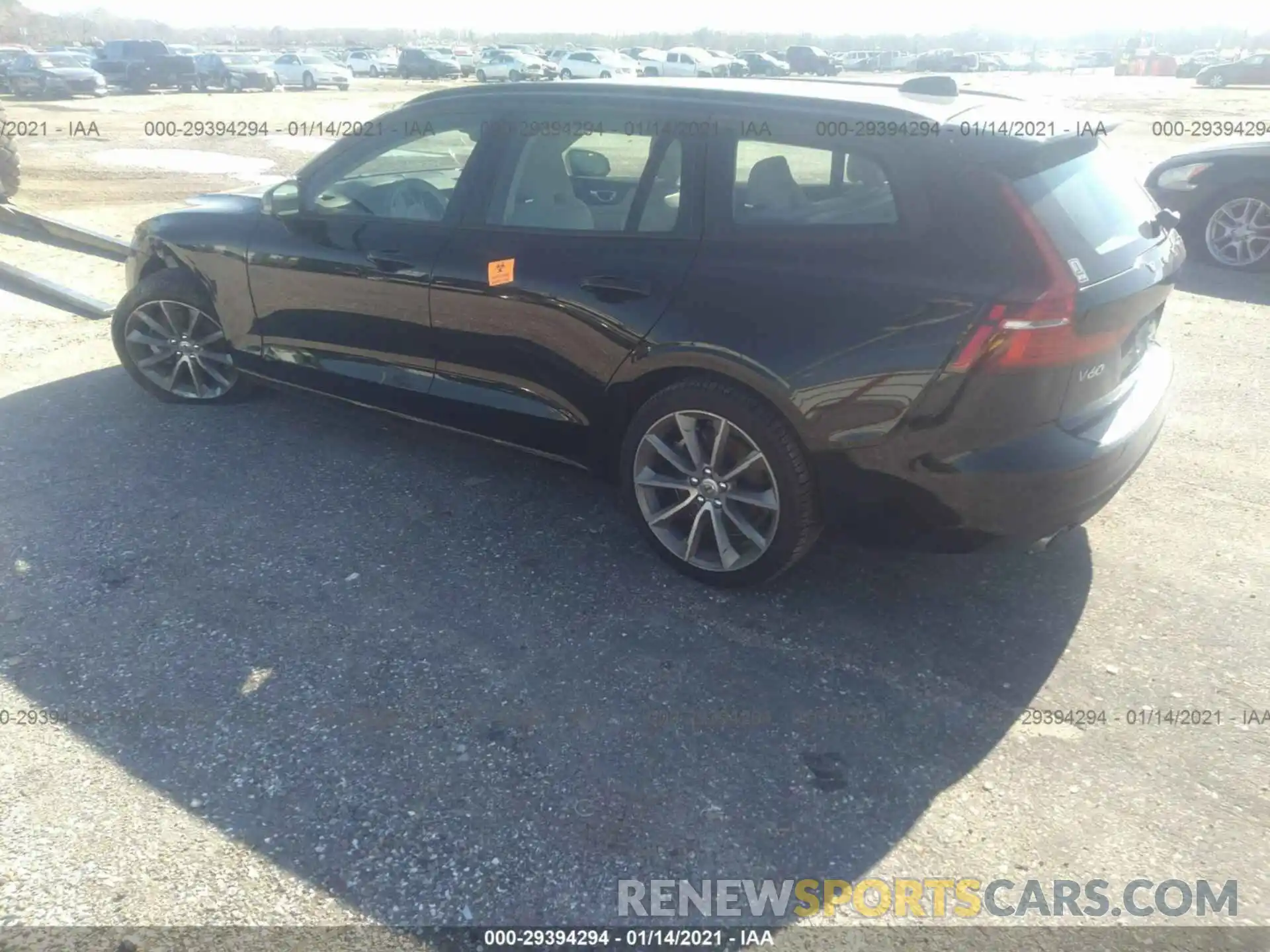 3 Photograph of a damaged car YV1102EK6L2376523 VOLVO V60 2020