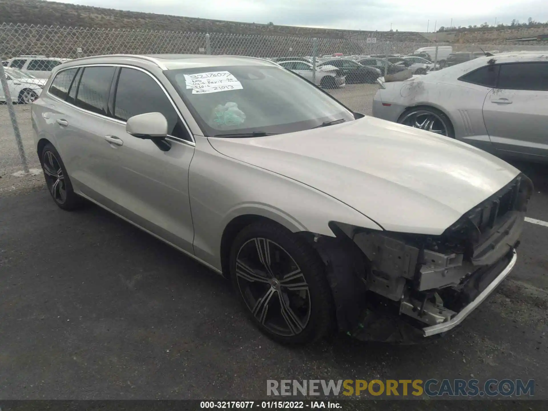 1 Photograph of a damaged car YV1102EL6L2374506 VOLVO V60 2020