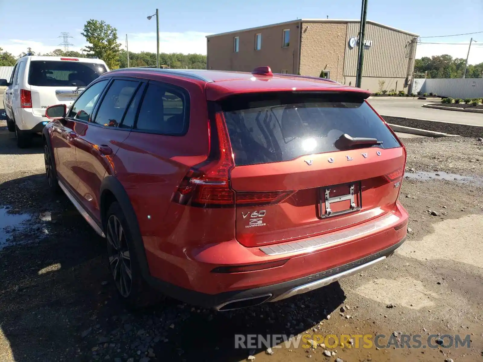 3 Photograph of a damaged car YV4102WK0L1042852 VOLVO V60 2020