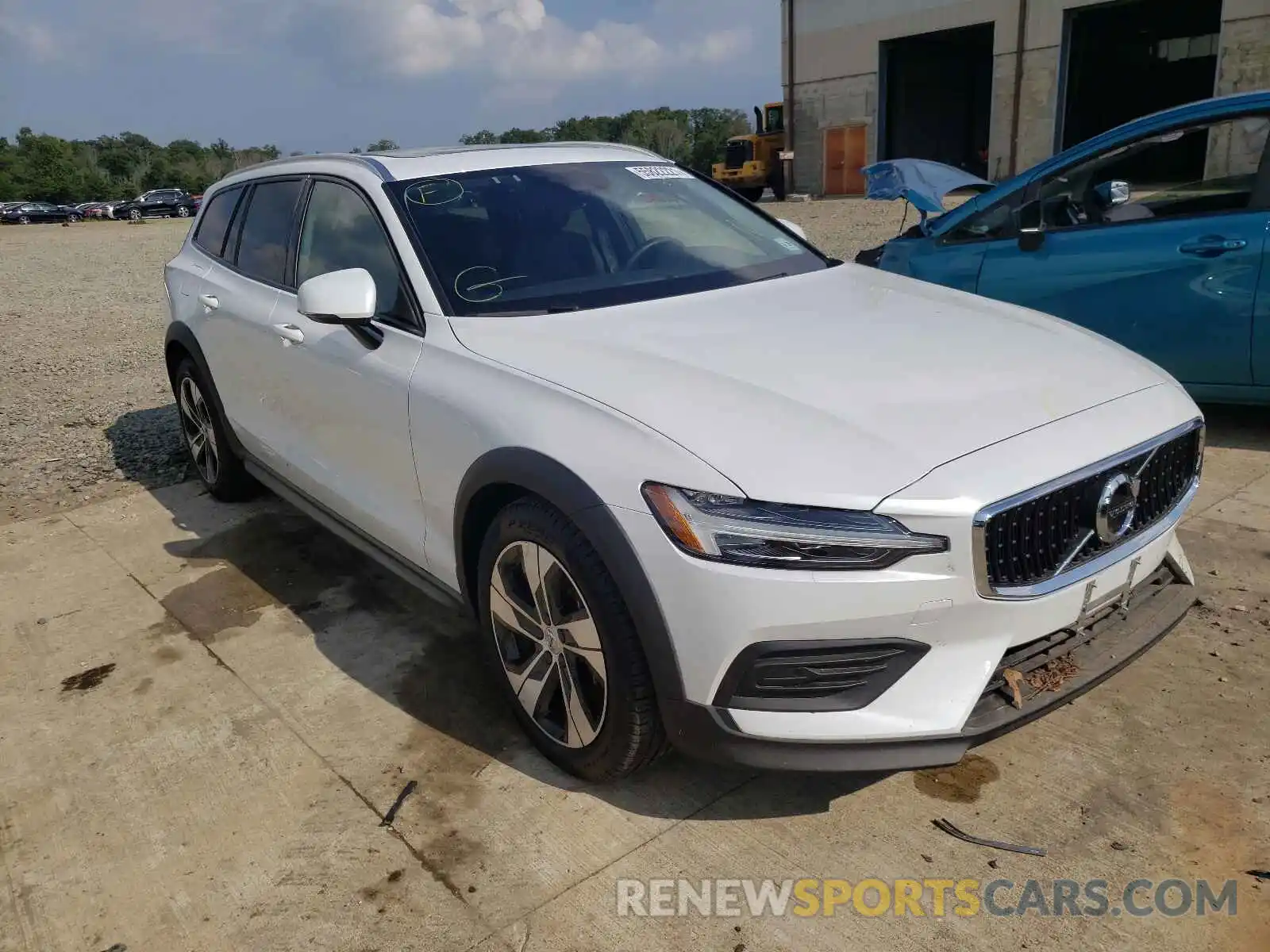 1 Photograph of a damaged car YV4102WK0L1044018 VOLVO V60 2020