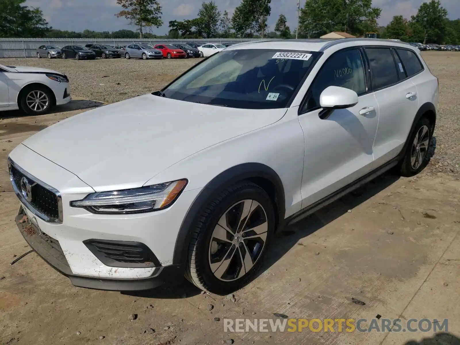 2 Photograph of a damaged car YV4102WK0L1044018 VOLVO V60 2020