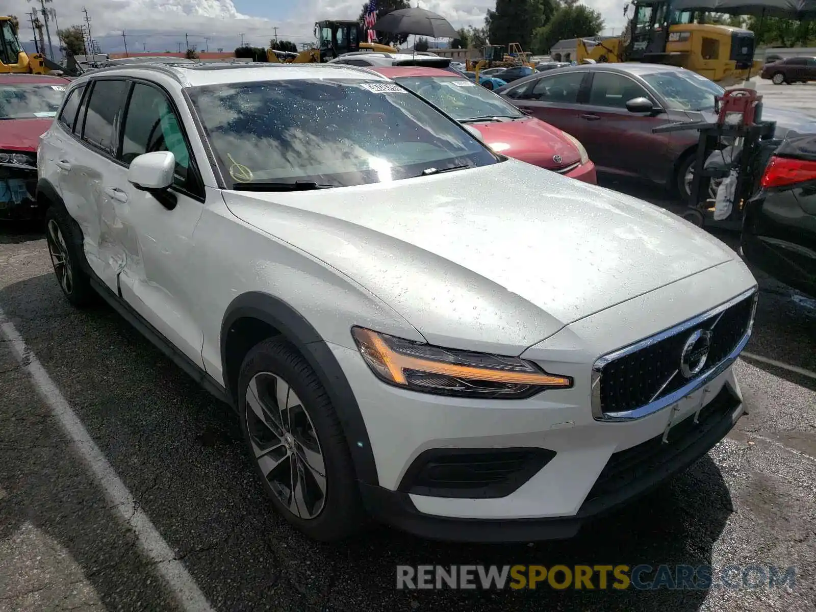 1 Photograph of a damaged car YV4102WK2L1043436 VOLVO V60 2020