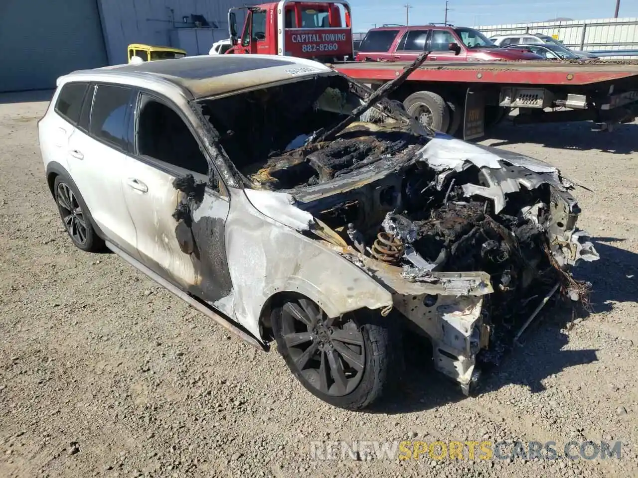 1 Photograph of a damaged car YV4102WK5L1031216 VOLVO V60 2020