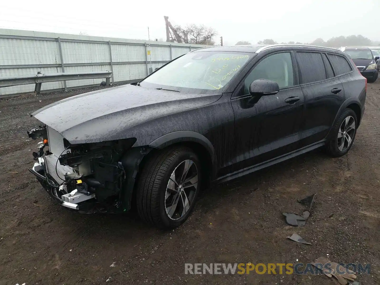 2 Photograph of a damaged car YV4102WK6L1046307 VOLVO V60 2020