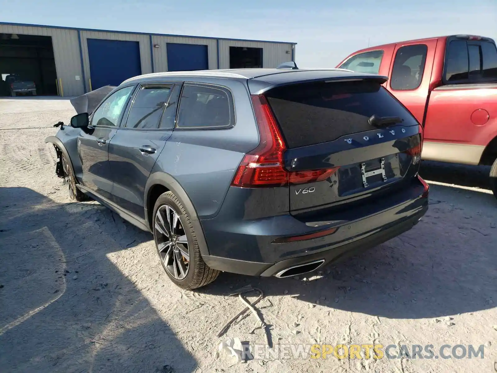 3 Photograph of a damaged car YV4102WK7L1048390 VOLVO V60 2020