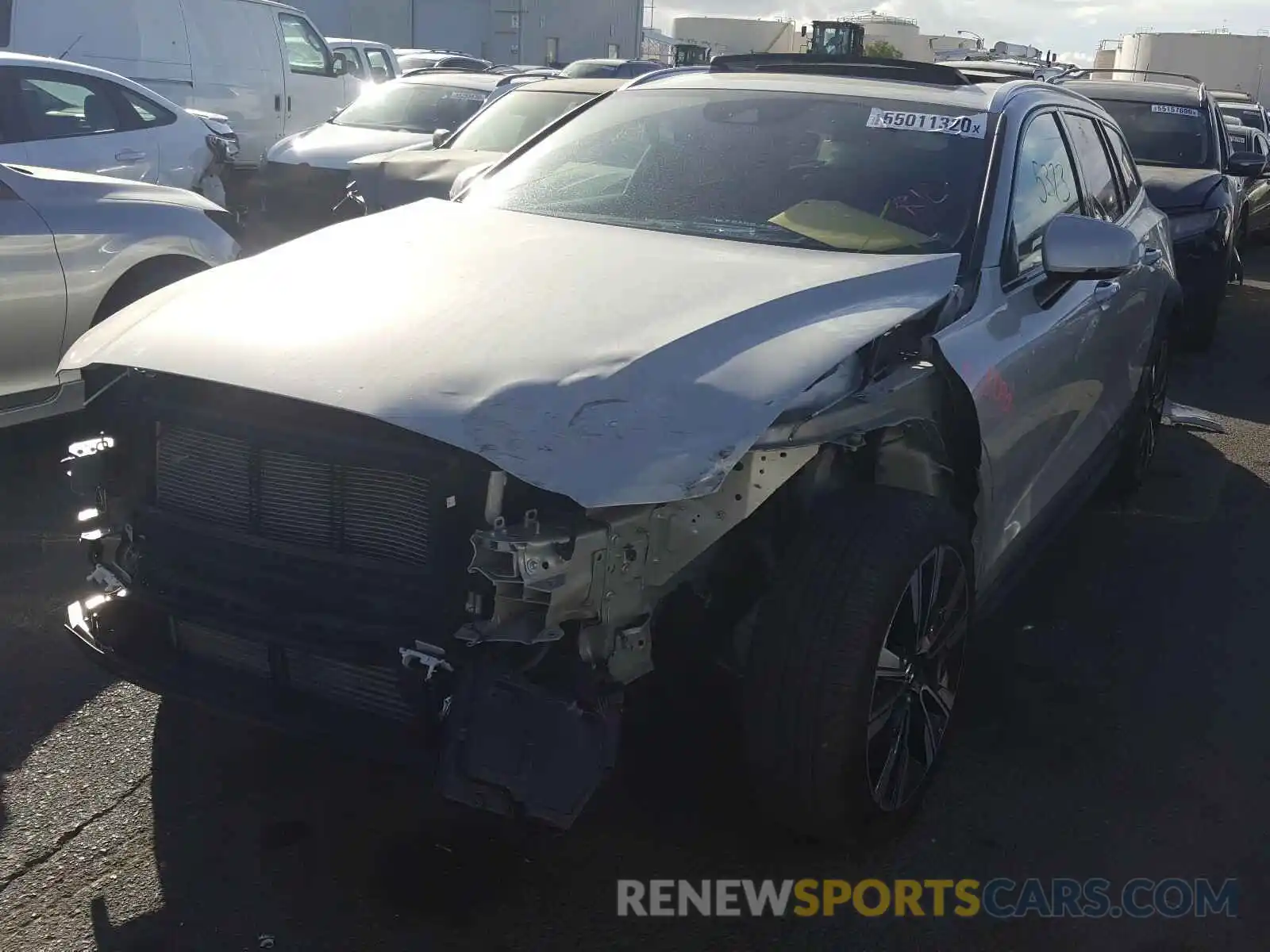 2 Photograph of a damaged car YV4102WK8L1035647 VOLVO V60 2020