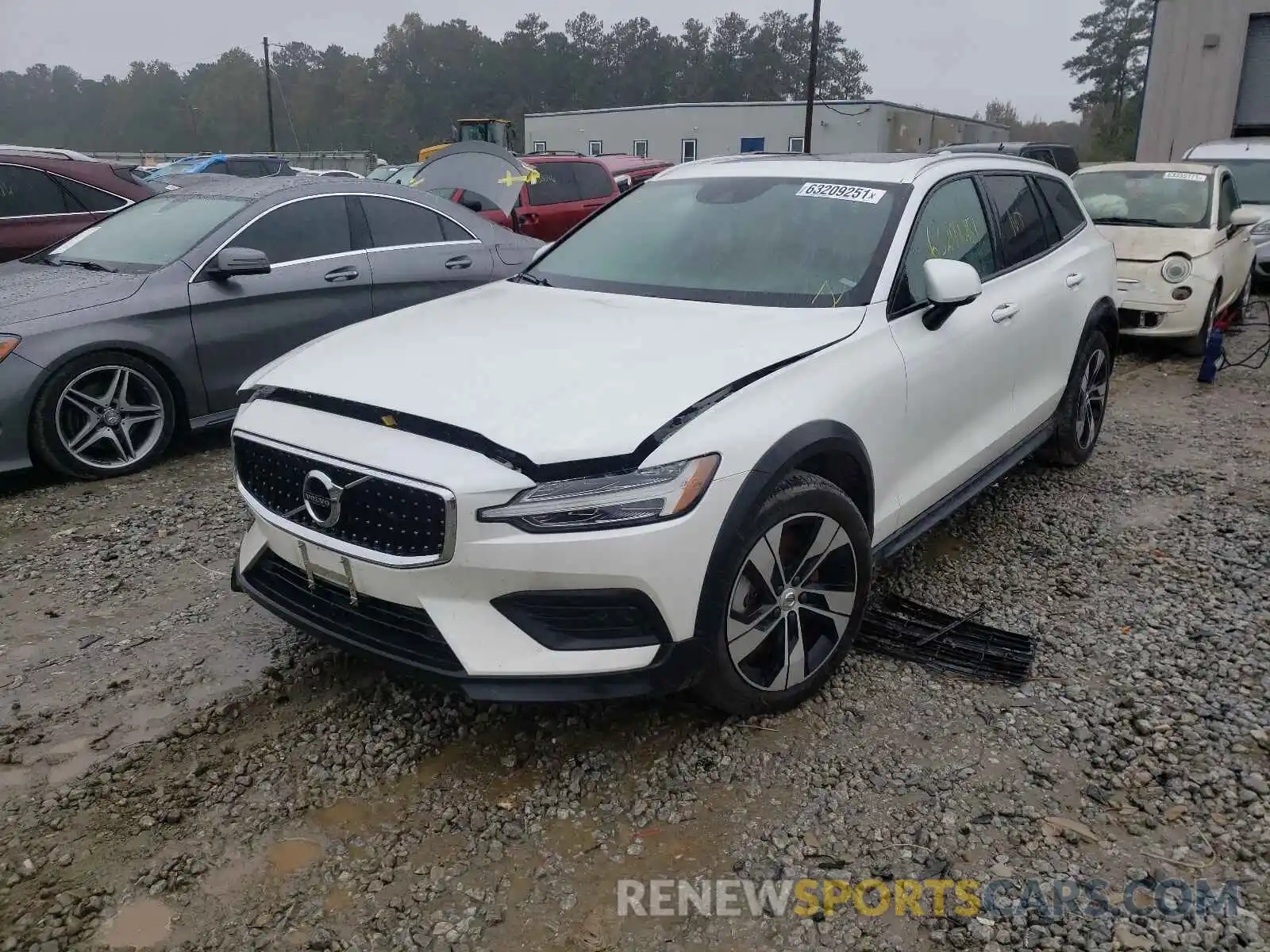 2 Photograph of a damaged car YV4102WK9L1041554 VOLVO V60 2020