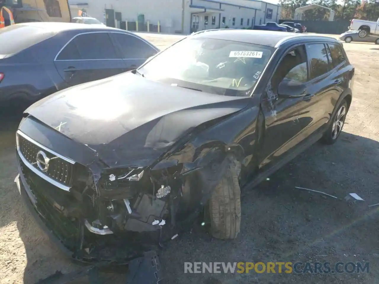 2 Photograph of a damaged car YV4102WKXL1047380 VOLVO V60 2020