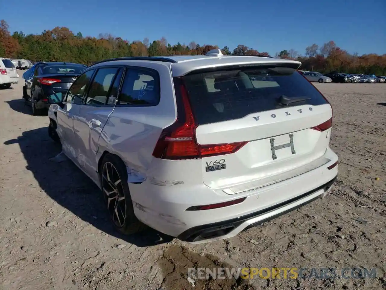 3 Photograph of a damaged car YV1BK0EP0M1428038 VOLVO V60 2021