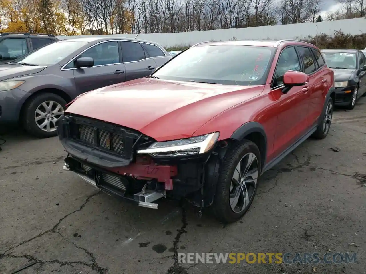 2 Photograph of a damaged car YV4102WK0M1076582 VOLVO V60 2021