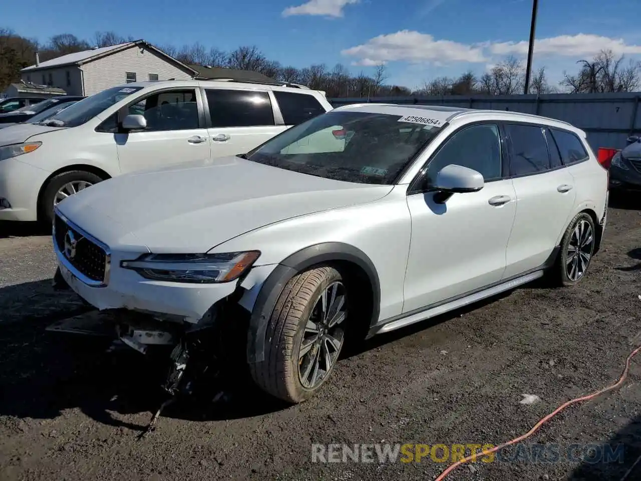 1 Photograph of a damaged car YV4102WK1M1074808 VOLVO V60 2021