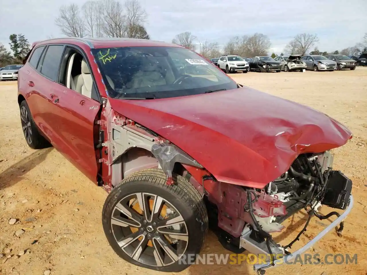 1 Photograph of a damaged car YV4102WK4M1068209 VOLVO V60 2021