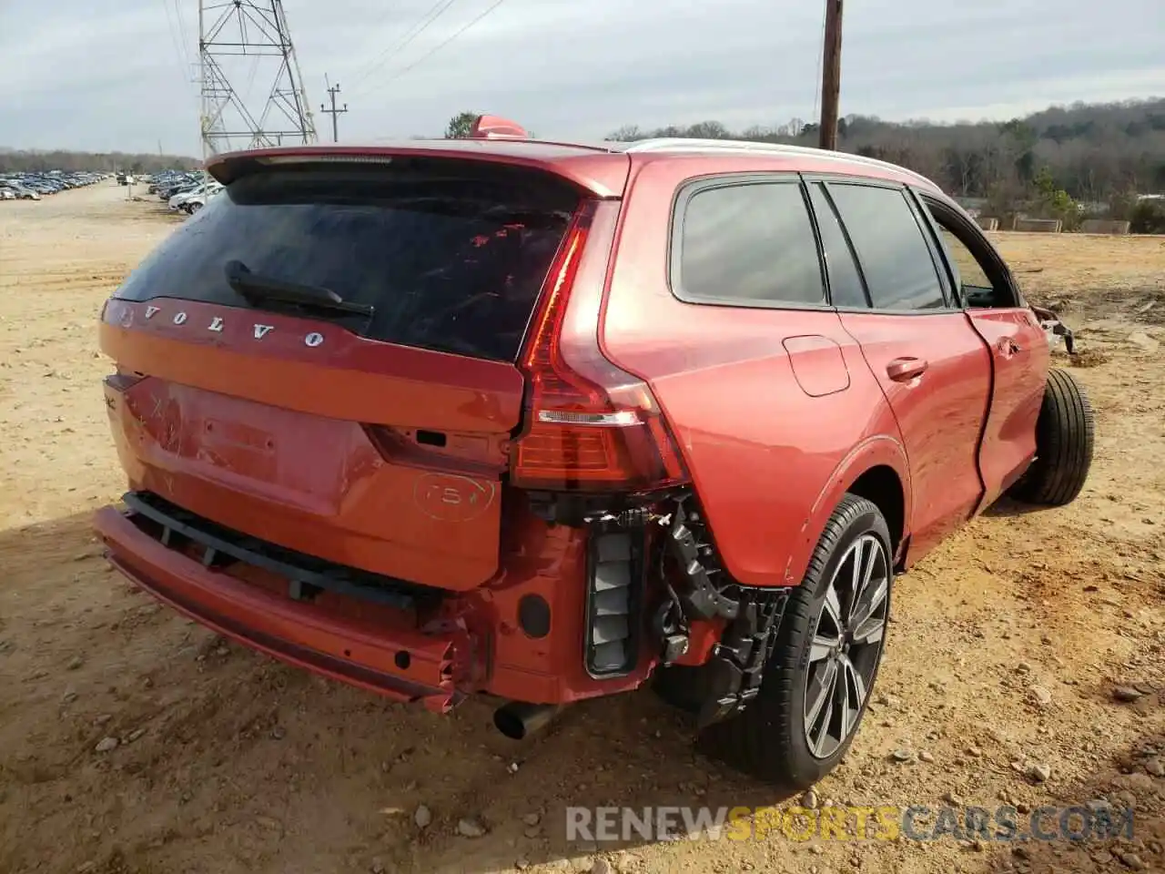 4 Photograph of a damaged car YV4102WK4M1068209 VOLVO V60 2021