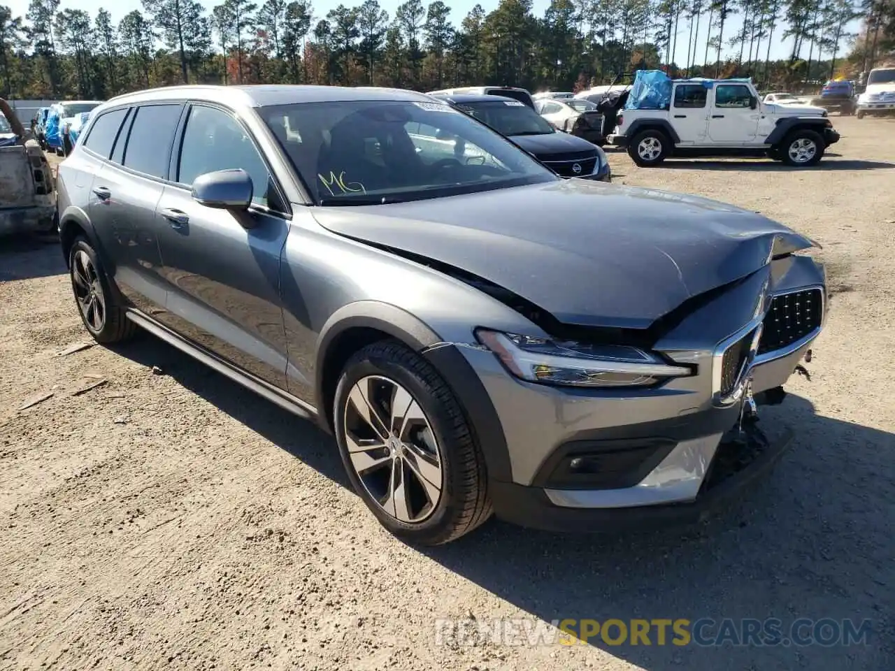 1 Photograph of a damaged car YV4102WK4M1072809 VOLVO V60 2021