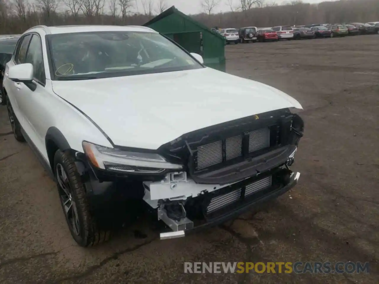 9 Photograph of a damaged car YV4102WK4N2089993 VOLVO V60 2022