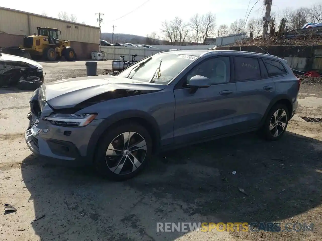 1 Photograph of a damaged car YV4L12WZ6P2110672 VOLVO V60 2023