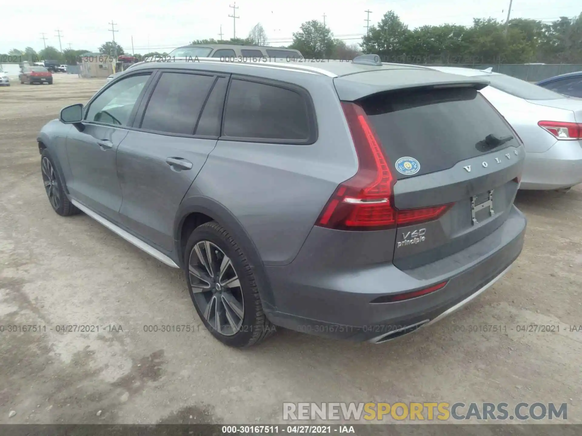 3 Photograph of a damaged car YV4102WK1L1042830 VOLVO V60 CROSS COUNTRY 2020