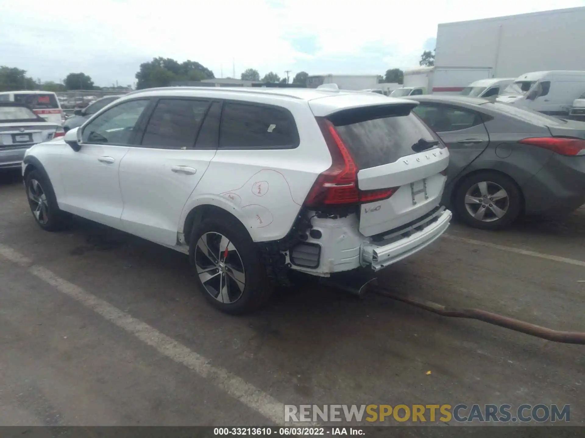 3 Photograph of a damaged car YV4102WK6L1035355 VOLVO V60 CROSS COUNTRY 2020