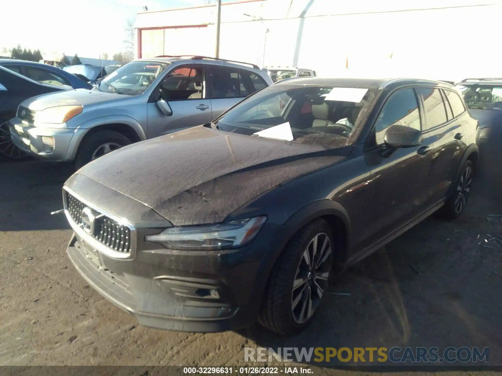 2 Photograph of a damaged car YV4102WK6L1036120 VOLVO V60 CROSS COUNTRY 2020