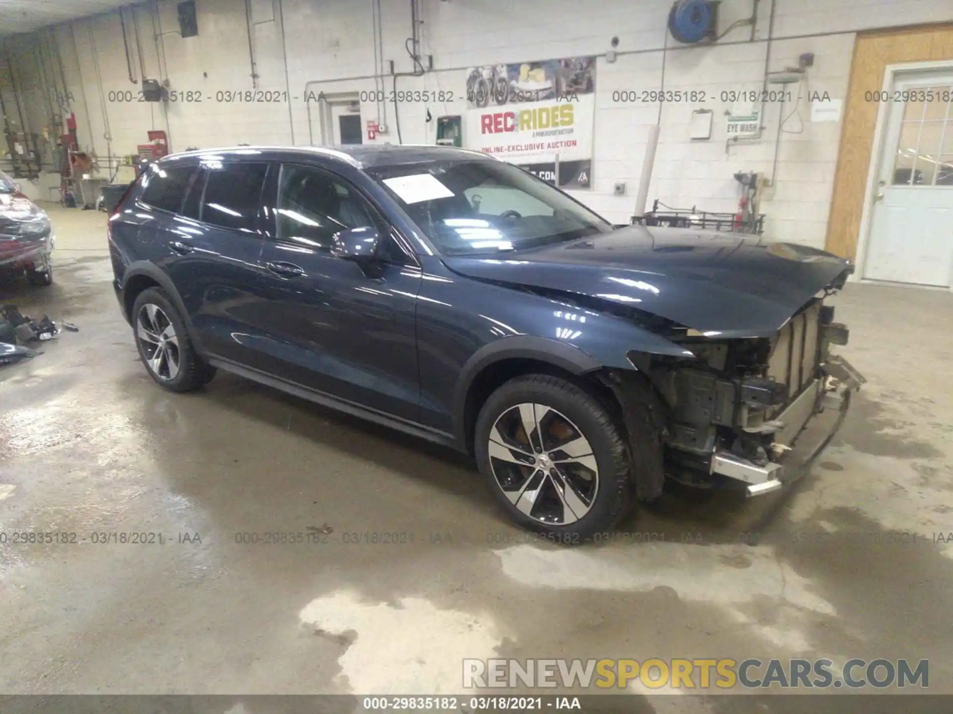 1 Photograph of a damaged car YV4102WK8L1037687 VOLVO V60 CROSS COUNTRY 2020