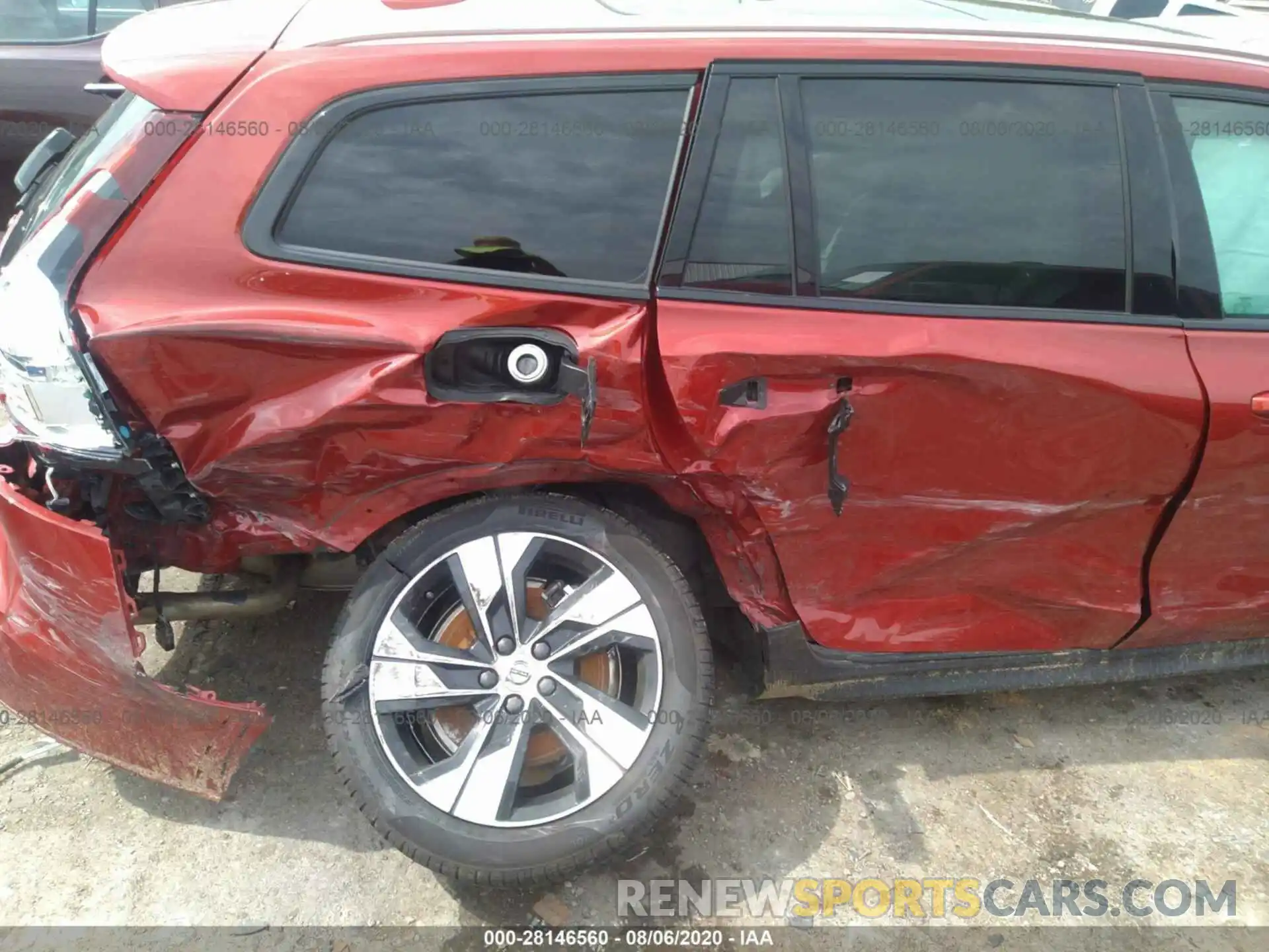 6 Photograph of a damaged car YV4102WKXL1037688 VOLVO V60 CROSS COUNTRY 2020