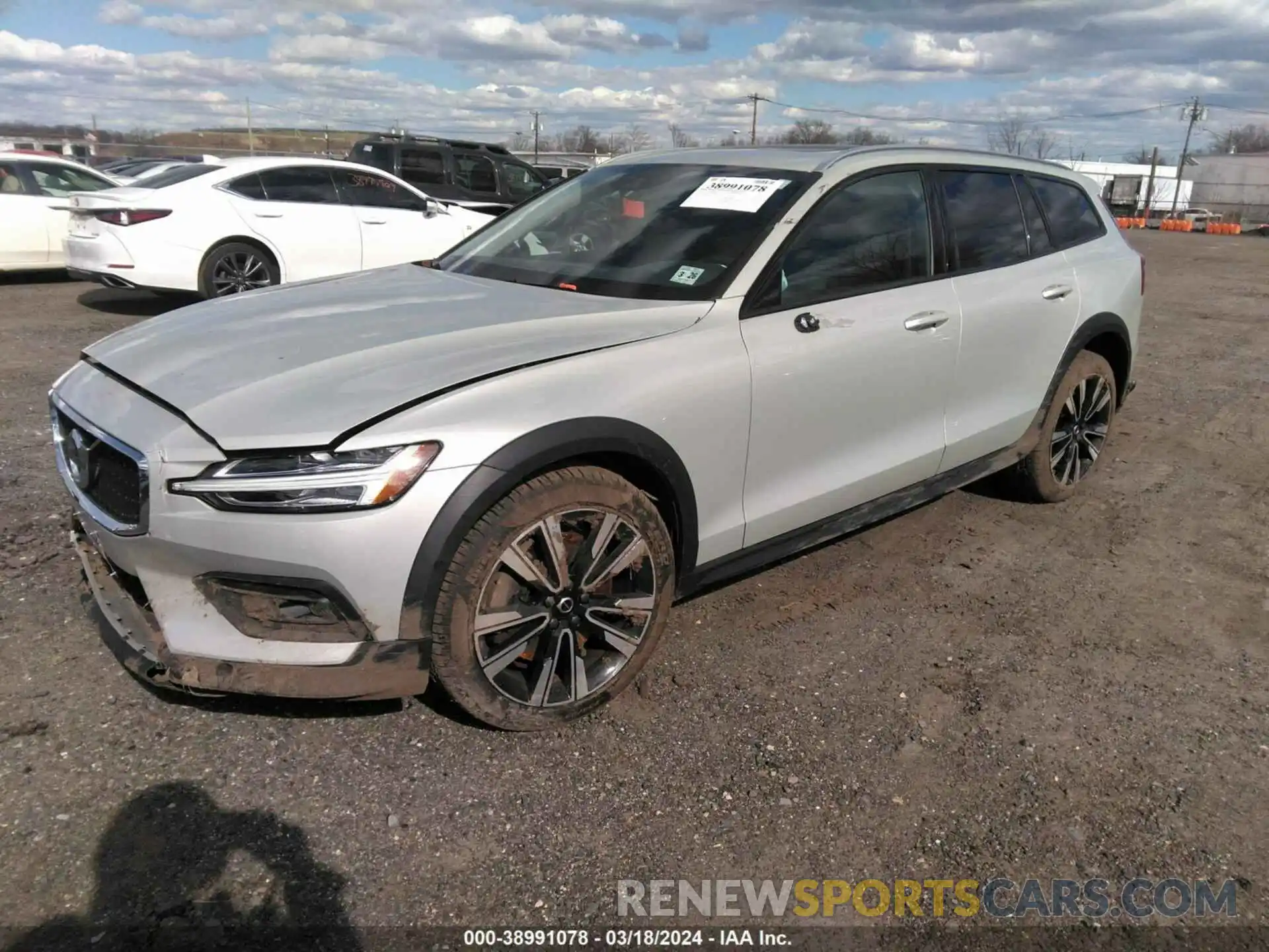 2 Photograph of a damaged car YV4102WK0M1072080 VOLVO V60 CROSS COUNTRY 2021