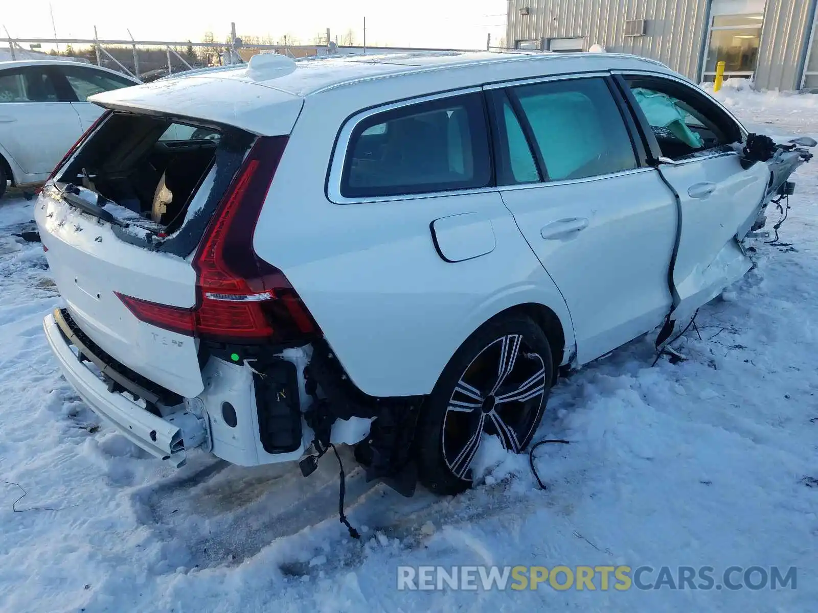 4 Photograph of a damaged car YV1A22SLXK1015582 VOLVO V60 T6 INS 2019