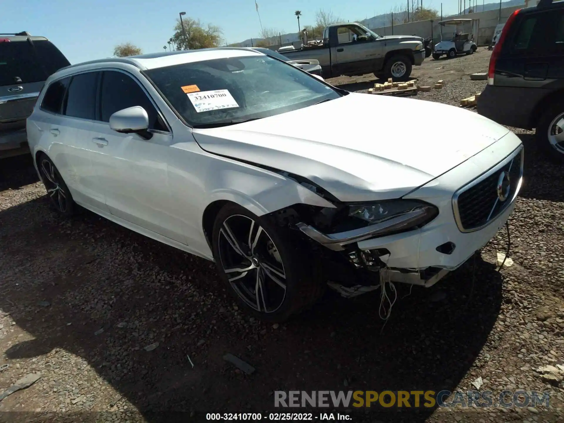 1 Photograph of a damaged car YV1102GM1K1087441 VOLVO V90 2019