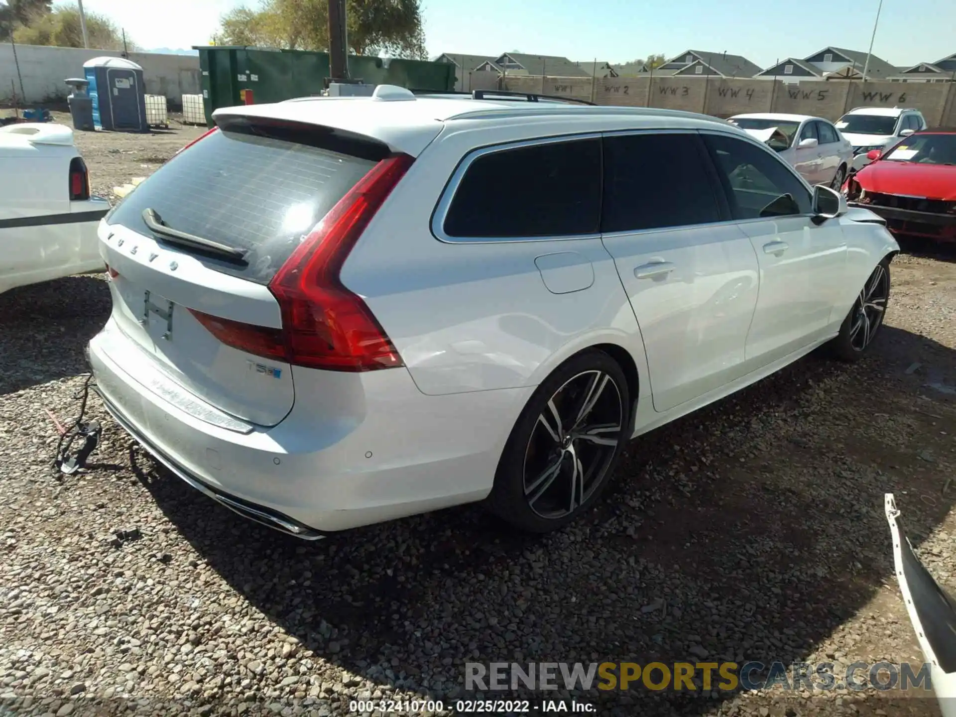 4 Photograph of a damaged car YV1102GM1K1087441 VOLVO V90 2019