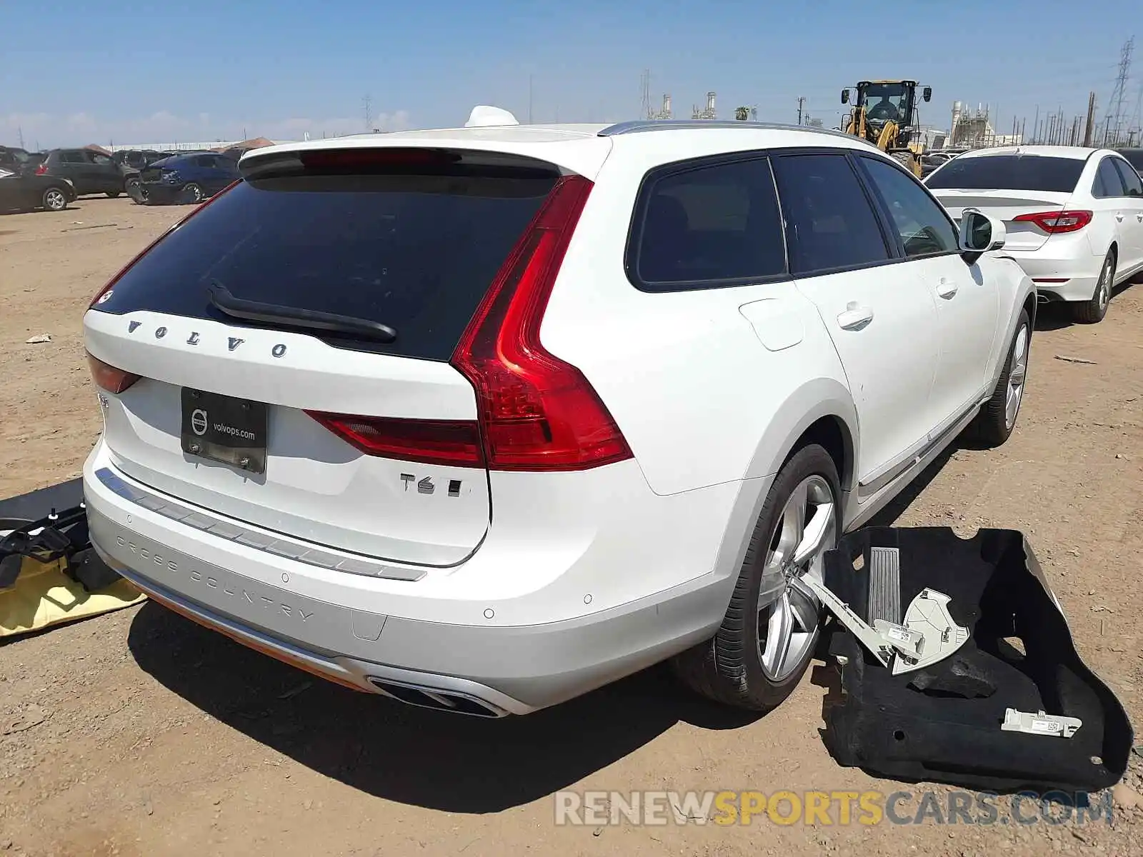 4 Photograph of a damaged car YV4A22NT7K1077892 VOLVO V90 2019