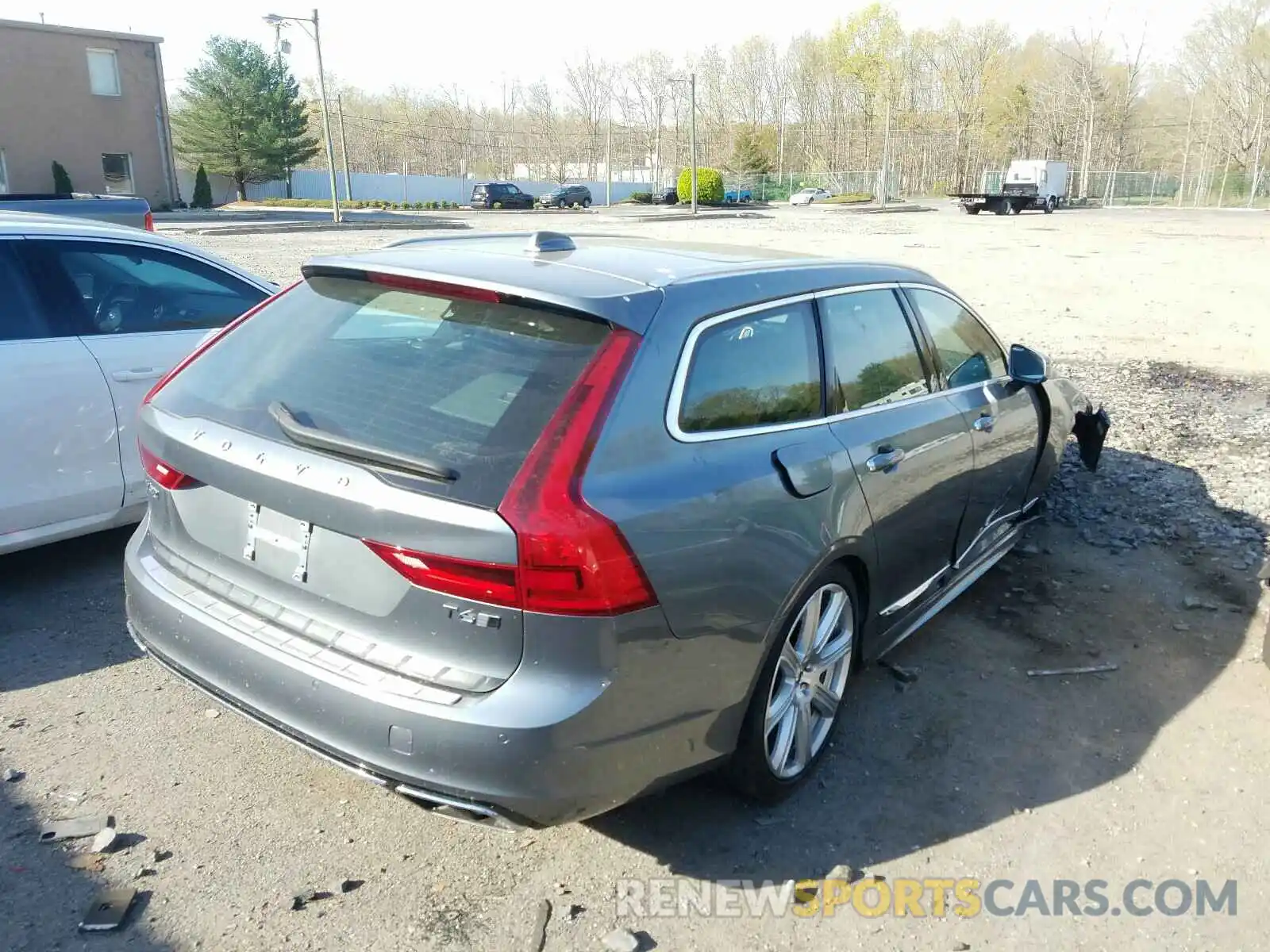 4 Photograph of a damaged car YV1A22VL5L1139918 VOLVO V90 2020