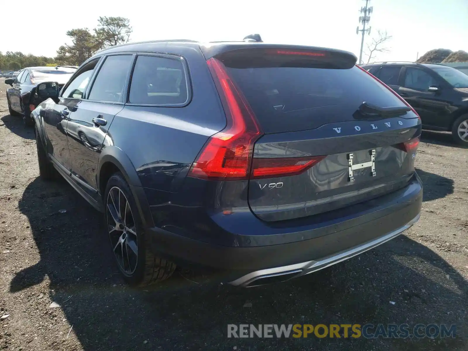 3 Photograph of a damaged car YV4A22NL0L1115917 VOLVO V90 2020